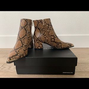 Kenneth Cole Roanne Bootie Size 8